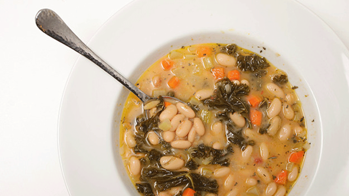 Ricetta della zuppa di fagioli cannellini toscana